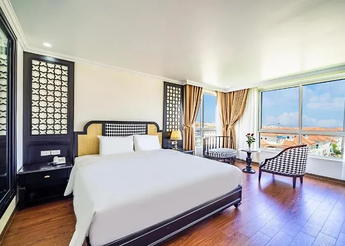 Dragon Hotel 3*