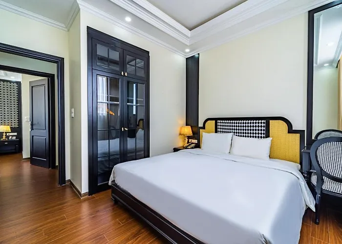 Dragon Hotel Ha Long