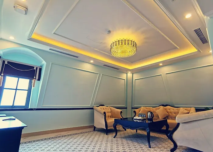 Dragon Hotel